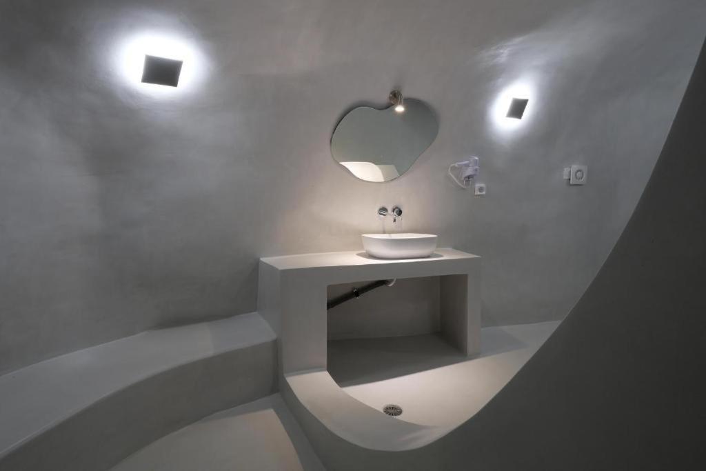 Fira Unique Rooms- Fira Center Luaran gambar